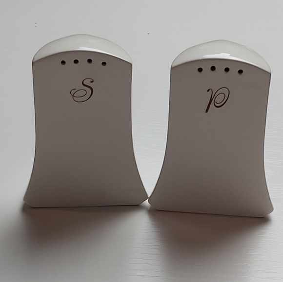 Nikko company japan porcelain salt and pepper shakers peachglow - Picture 10 of 10